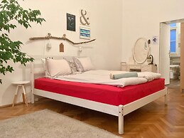 Gaia Astoria