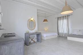 Anemoi Resort