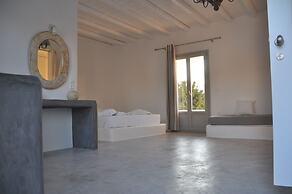 Anemoi Resort