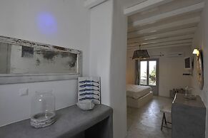 Anemoi Resort
