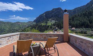 Apirathes