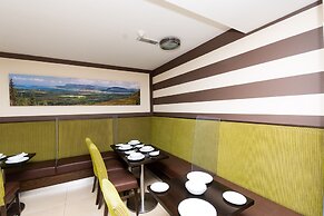 Strandhill Lodge and Suites