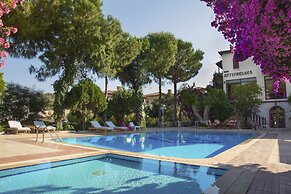 Club Antiphellos