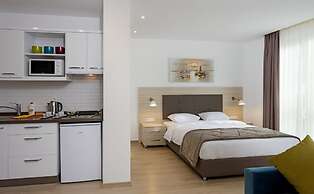 The Room Hotel & Apartments