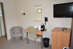 Hotel Yes