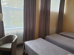 Hotel Yes