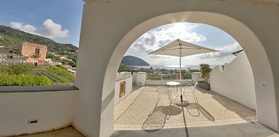 Hotel Mea - Aeolian Charme