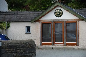 Tudor Lodge