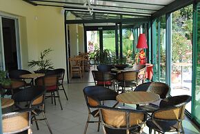 BRIT HOTEL CHATEAUDUN