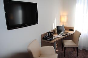 BRIT HOTEL CHATEAUDUN
