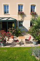 BRIT HOTEL CHATEAUDUN