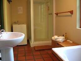 The Old Trading Post - Guest House