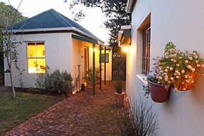 The Old Trading Post - Guest House