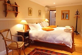 The Old Trading Post - Guest House