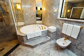 Rahat Palace Hotel
