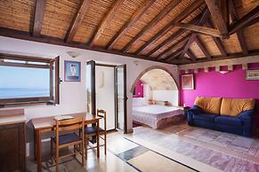 Aktaion Hotel