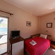 Aktaion Hotel