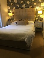Castle Lodge Hotel