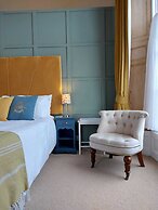 Laston House