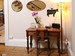 Laston House