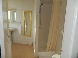 Ocean Bay Hotel
