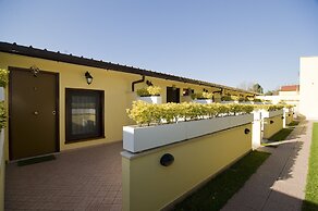Airport Hotel