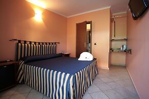 Airport Hotel