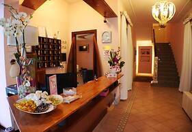 Hotel Julia