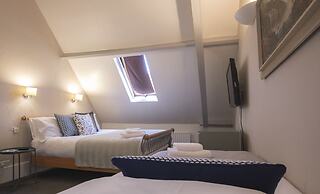 Daniele Hotel