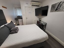 Abbey Point Hotel