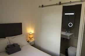 Abbey Point Hotel