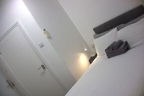 Abbey Point Hotel