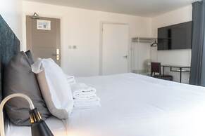 Abbey Point Hotel