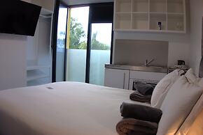 Abbey Point Hotel