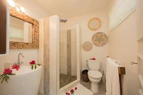 Raiatea Lodge Hotel