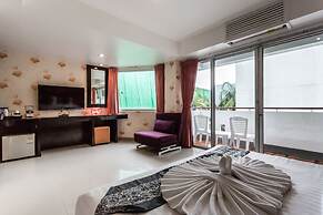 7Q Patong Beach Hotel