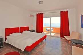 Glyfa Apartments