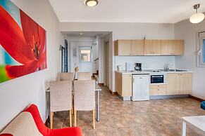 Glyfa Apartments
