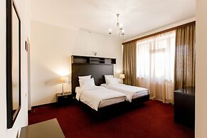 14 Floor Hotel