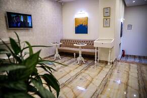 14 Floor Hotel
