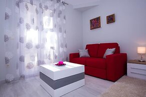 Sunflower Apartment