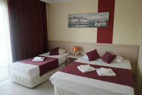 Safak Beach Motel