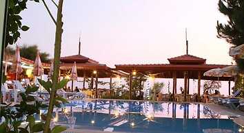 Safak Beach Motel