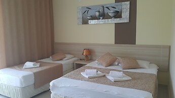 Safak Beach Motel