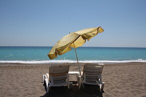 Safak Beach Motel