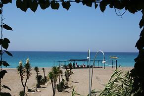 Safak Beach Motel