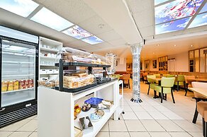 City London Hotel