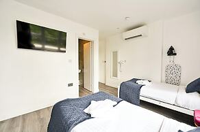 City London Hotel