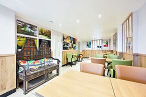 City London Hotel