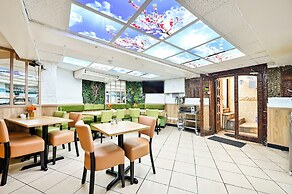 City London Hotel